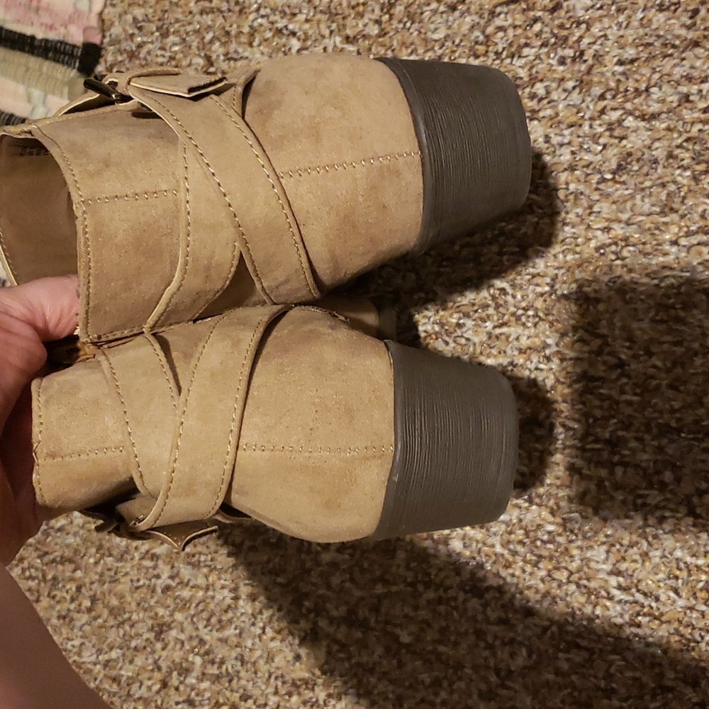 Just fab ankle boots - Picture 6 of 8